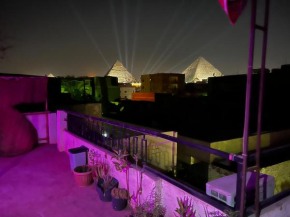 2 Jana Pyramids view inn
